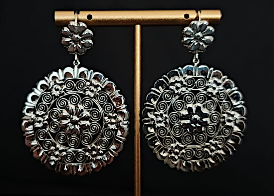 Medallón Antiguo — Oxidized Round Drop — 1